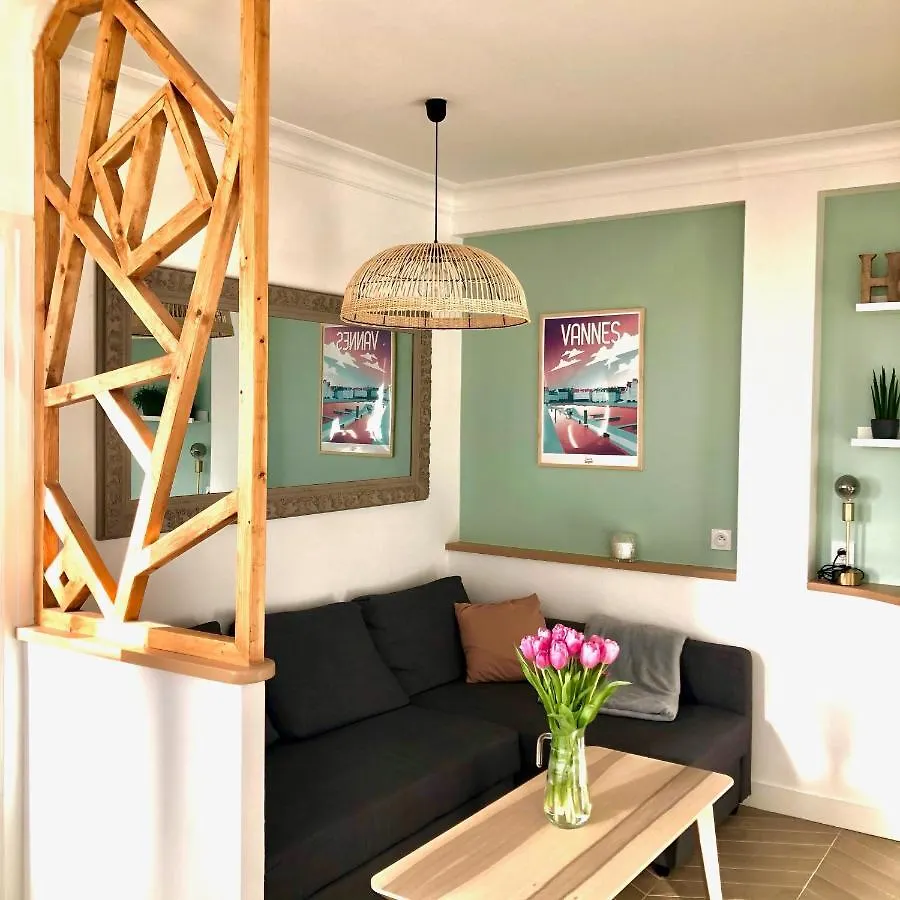 Bel appartement rénové, centre de Vannes 0*,  Francia